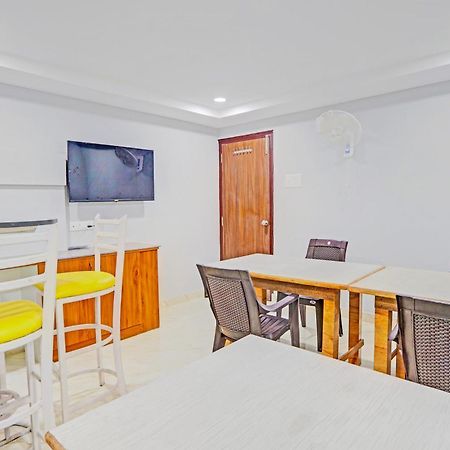 Super Townhouse Qualia Elite S R Nagar Hotel Хидерабад Екстериор снимка